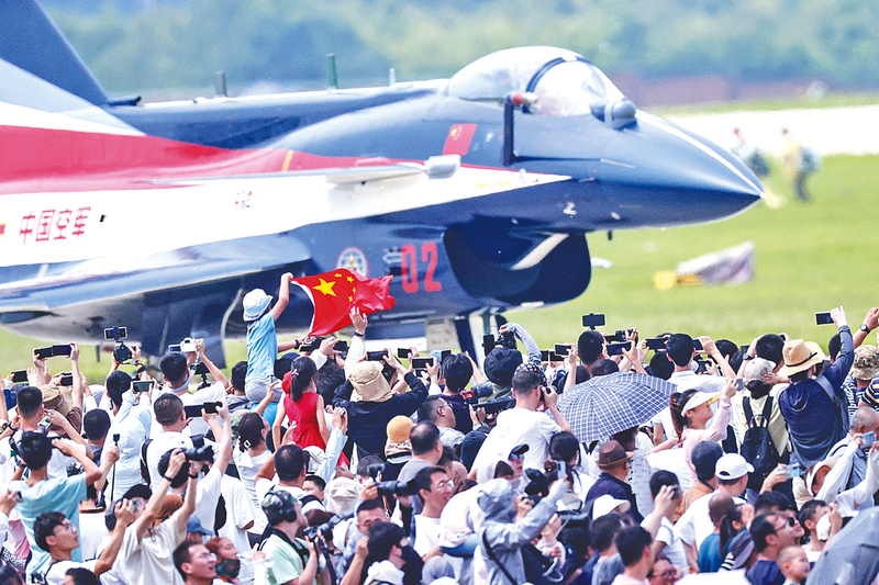 操死我的小骚逼吧视频网站长春航空展迎来首个公众日